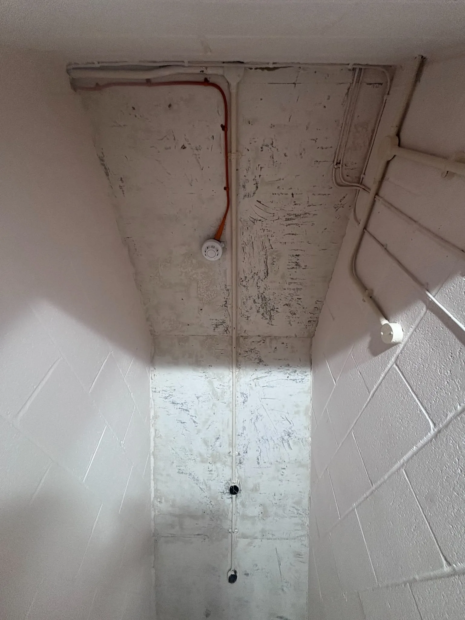 Licensed asbestos gasket removal in a Earlsfield commercial property